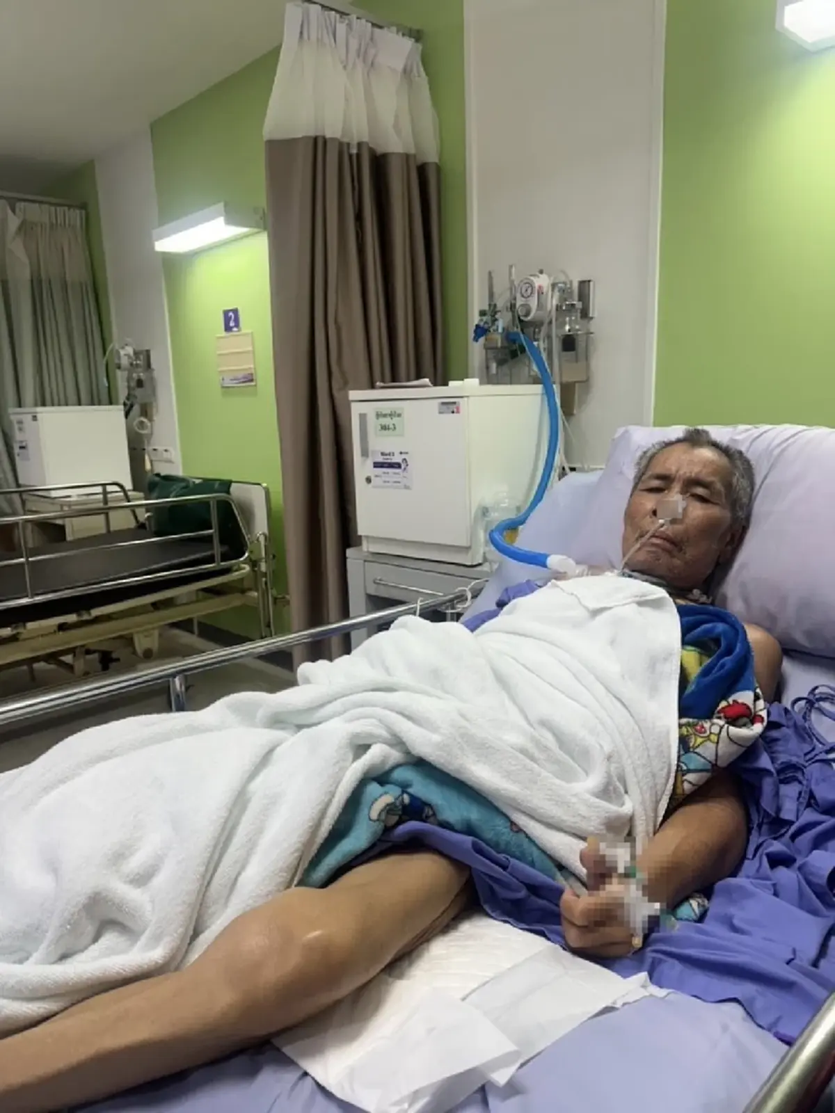 ตลกดัง \"โอเลี้ยง เชิญยิ้ม\" ป่วยหนัก ญาติเผยภาพล่าสุด แฟน ๆ แห่ห่วง