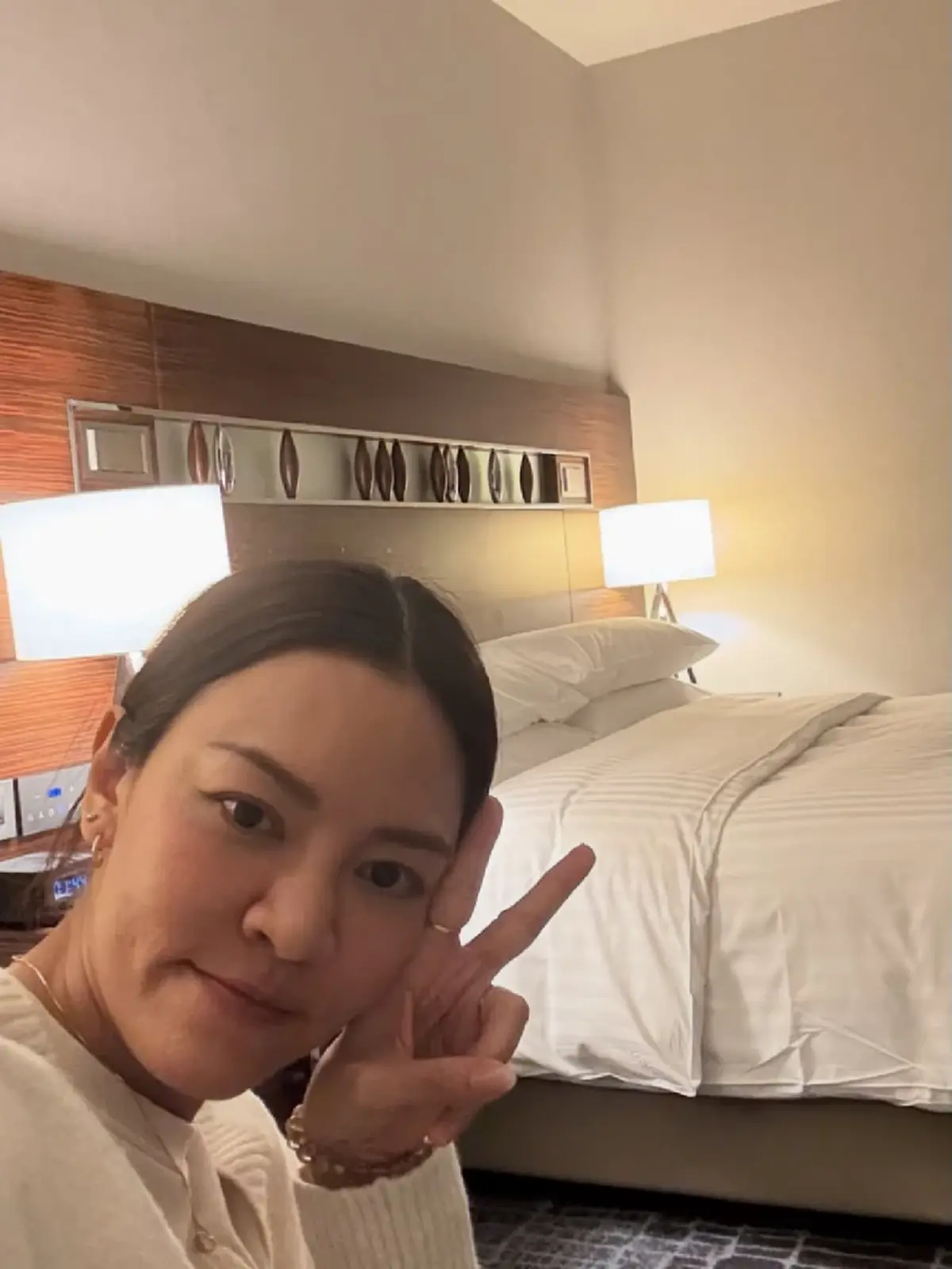 ผวาหนักที่ฮ่องกง นักร้องชื่อดัง เผยประสบการณ์หลอนต่างแดน