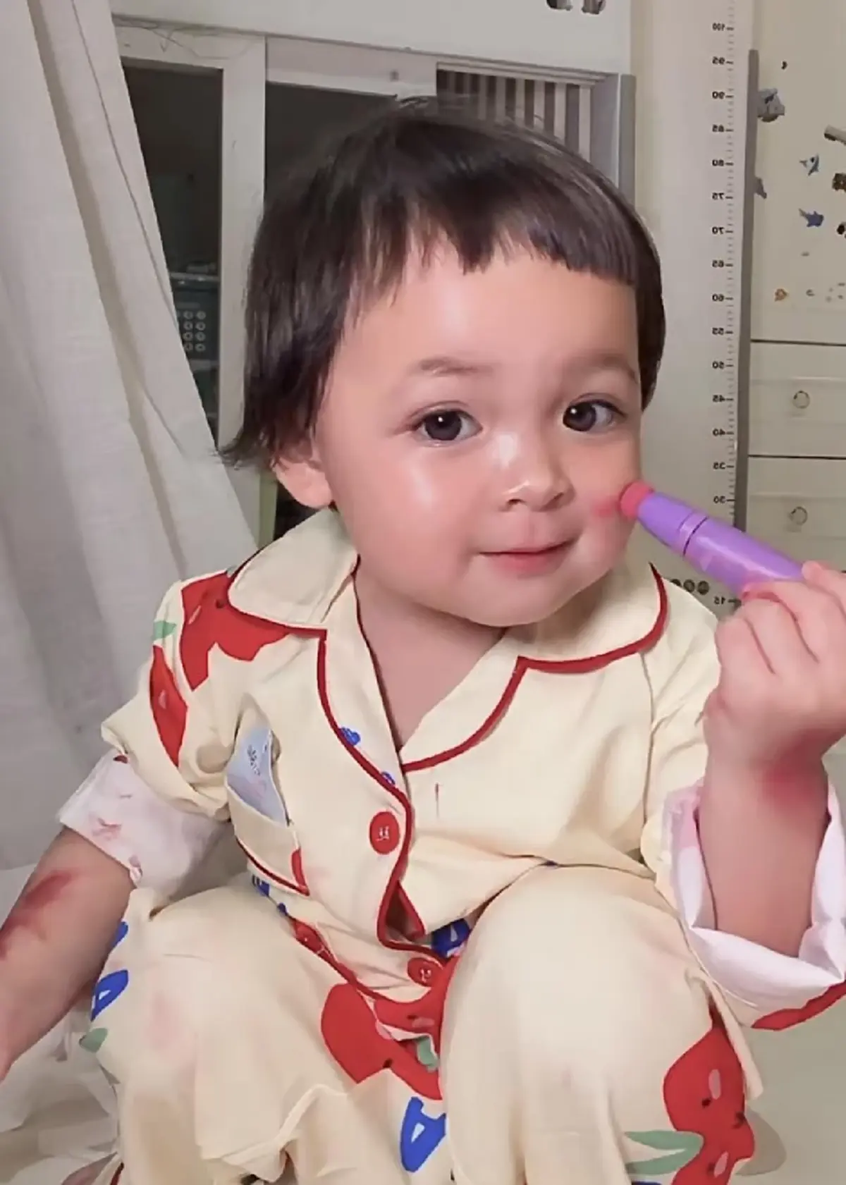 ไม่ธรรมดา \"น้องโมเน่\" เปิดค่าตัวต่อชั่วโมง ระดับท็อปสตาร์