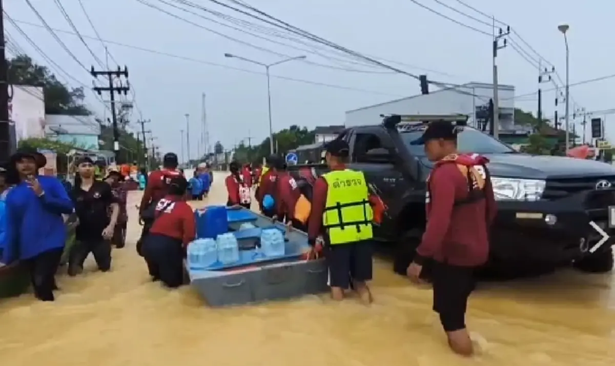 อัปเดต น้ำท่วม 9 จังหวัดภาคใต้ 'สงขลา-พัทลุง-สุราษฎร์ธานี' ระดับน้ำเริ่มลดลง