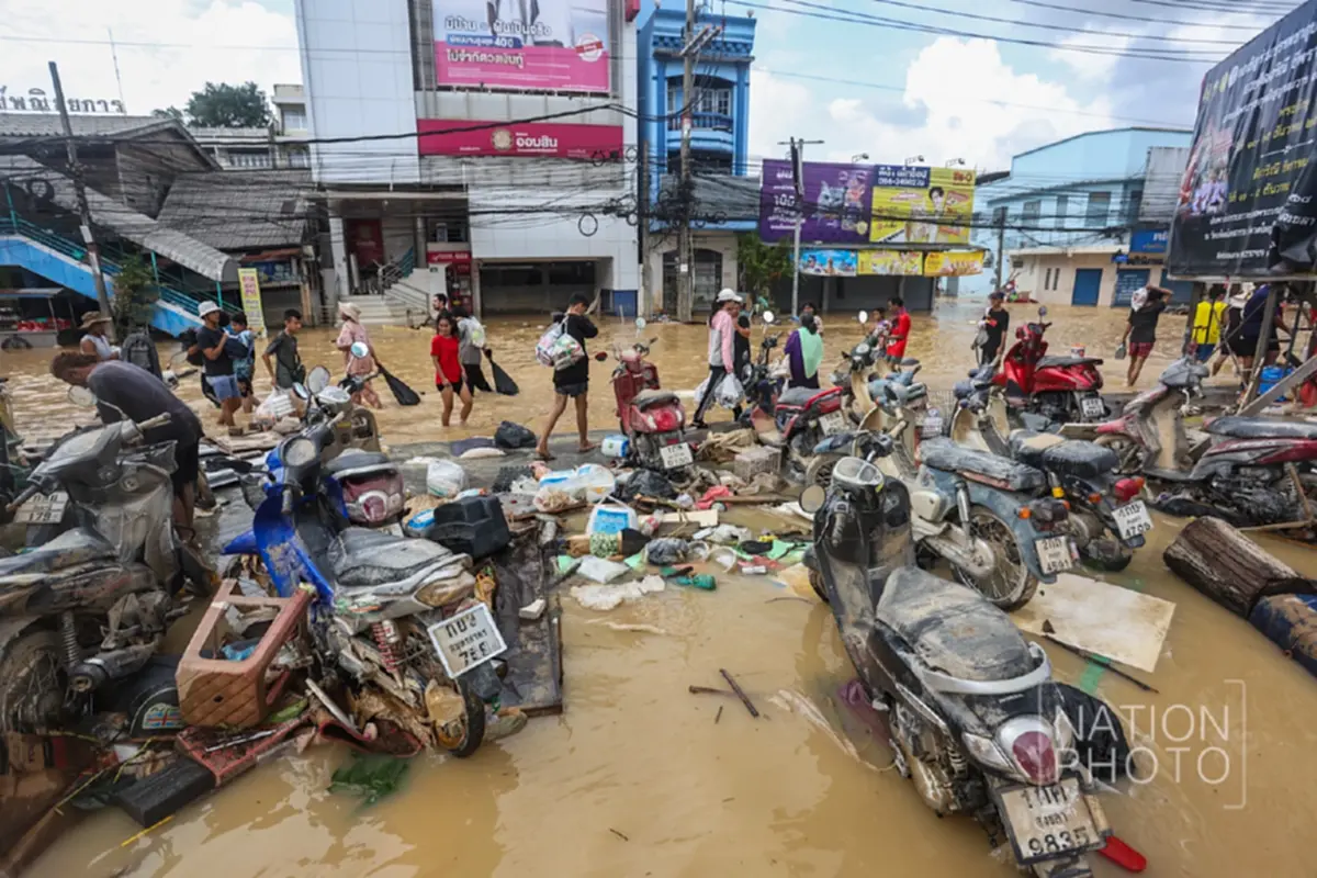 เยียวยา9000ไม่พอ จูรี ซัดรัฐล้มเหลว น้ำท่วมหาดใหญ่ชาวบ้านหมดตัว