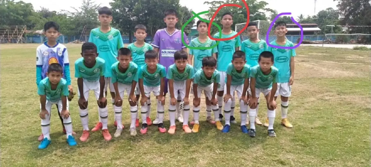 สมปอง ย้อนภาพเด็กที่เคยขอถ่ายรูป โตมาเป็นนักเตะดังสมคำพูด