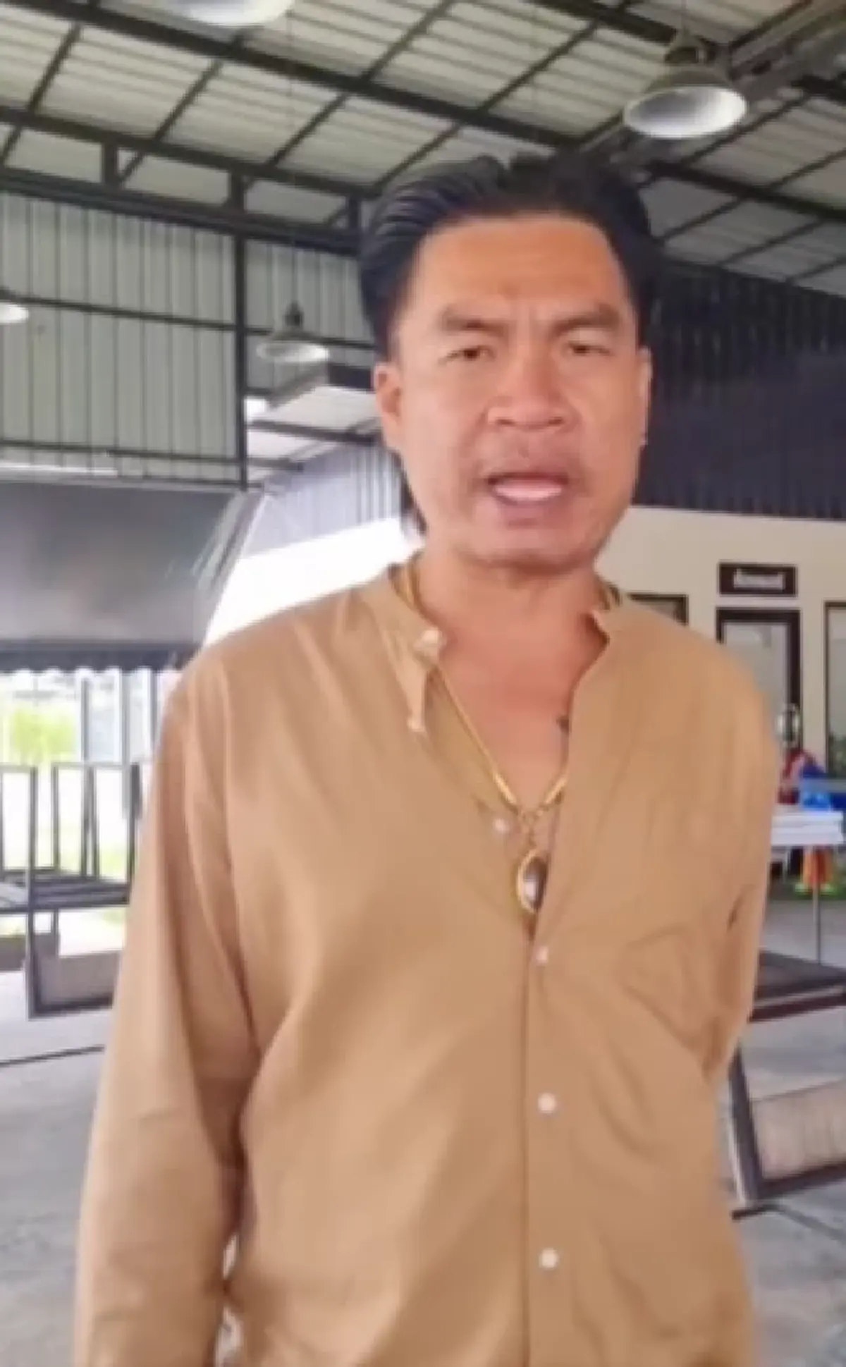 "จอนนี่ มือปราบ" เปิดแชตภรรยา อ่านแล้วเศร้า หลังต้องปิดร้านอาหาร