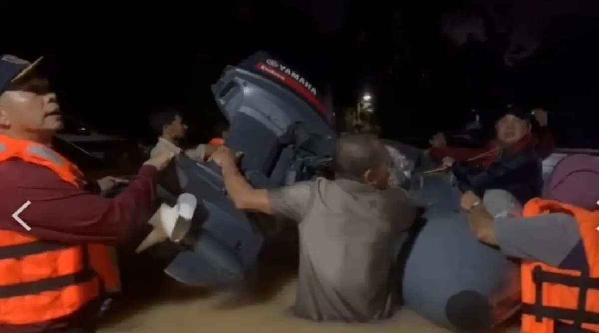 ตำรวจสอบสวนกลาง ประชุมเข้ม ลุยช่วยน้ำท่วมพื้นที่หาดใหญ่