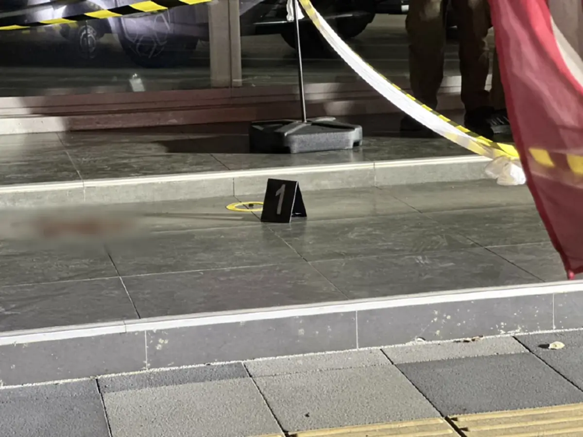 ไม่มีใครยอมใคร กู้ภัย 2 มูลนิธิดัง เปิดศึก ไล่ยิงสนั่นถนนลาดพร้าว