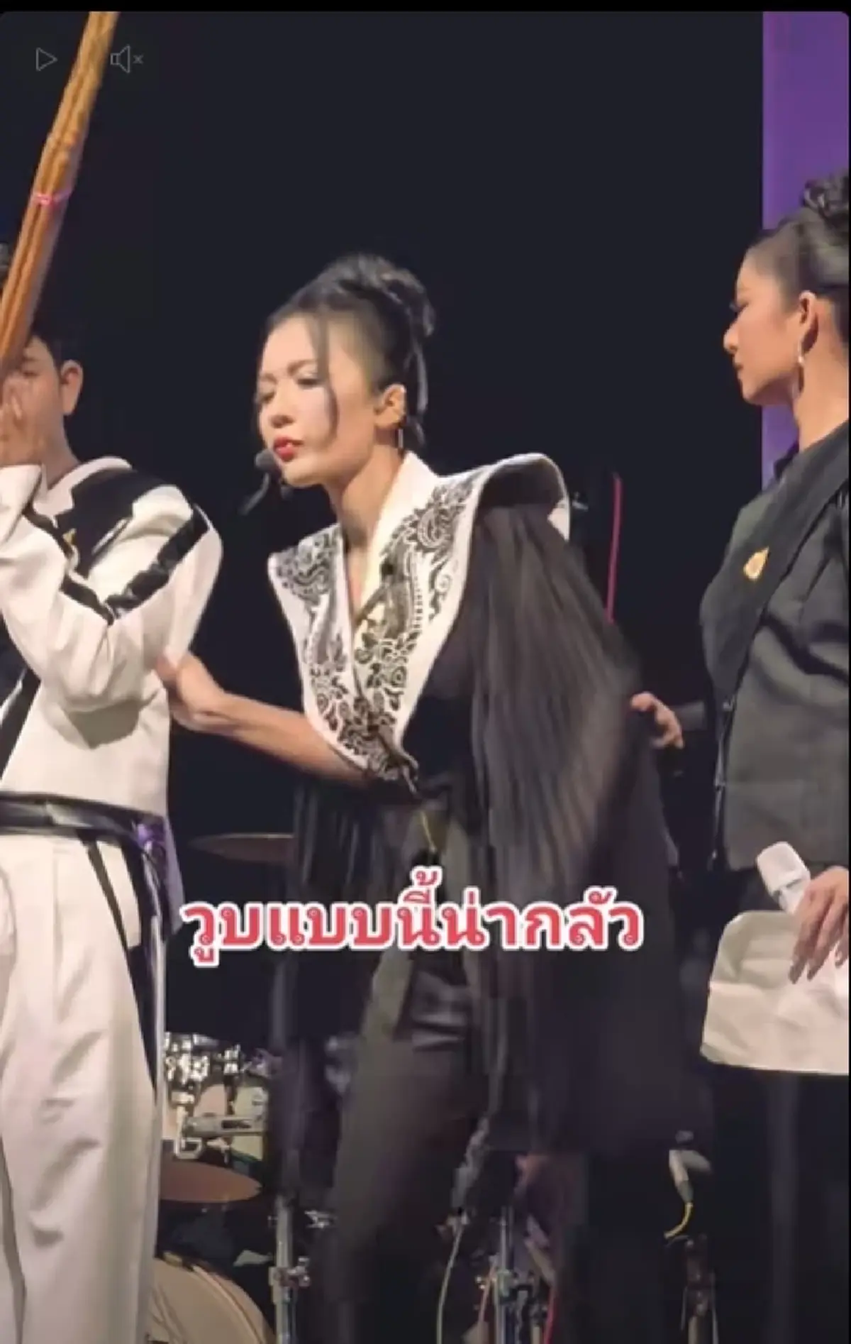 เปิดนาที หมอลำดัง จู่ๆ วูบกลางเวที เผยสาเหตุที่แท้จริงหลังหาหมอ