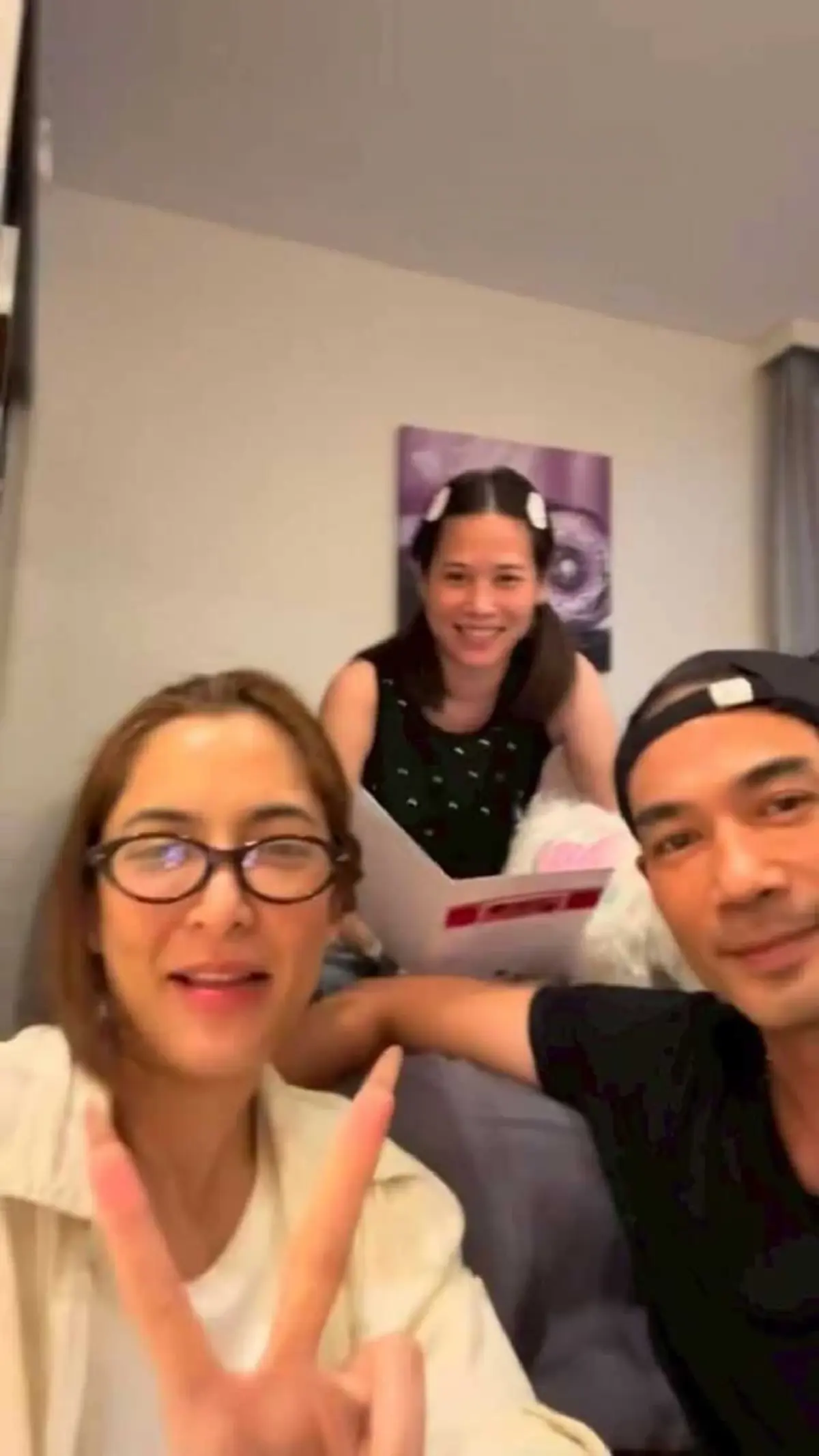 FC กรี๊ด อดีตพระเอก - นางเอก เปิดตัวกันแล้ว หลังคลุมเครือมาสักพัก