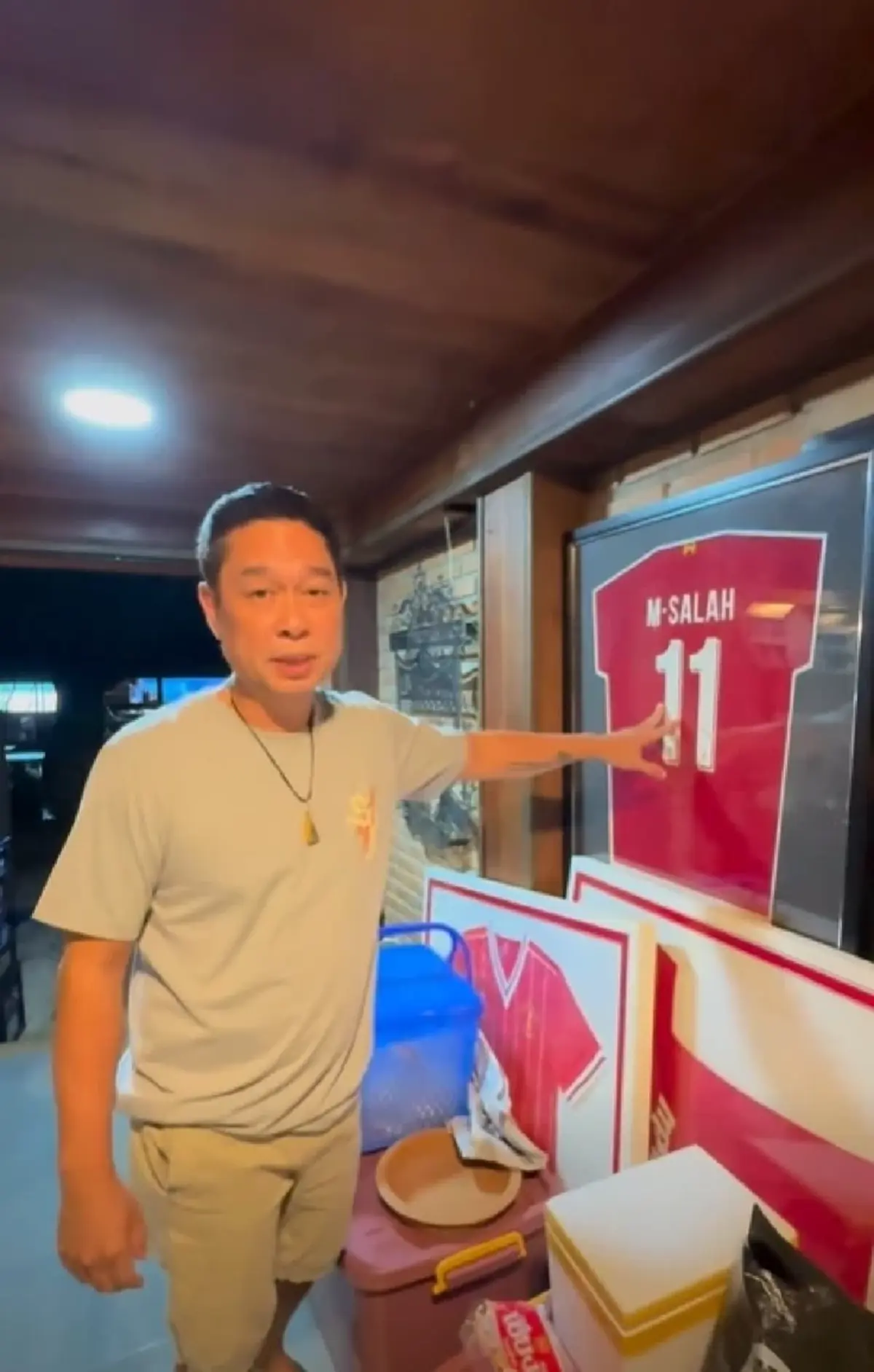 ไม่คิดว่าจะกล้าเผา เปิดราคาเสื้อเซียนพระดัง พร้อมลายเซ็นซาลาห์