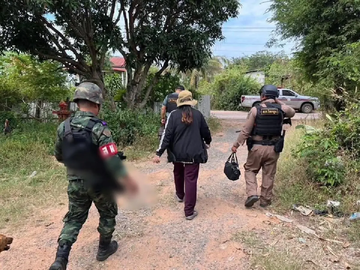 จับ "เจ๊ลัด"  อดีตเมียเก่ากำนันลี ส่อเป็นไส้ศึกให้กัมพูชา