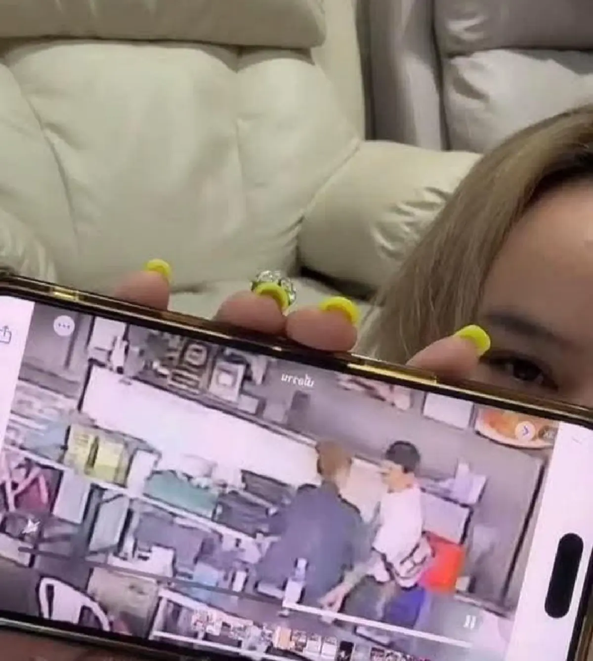 สำนึกแล้ว สามีโพสต์ขอโทษ เจ้าของร้านดัง หลังจับได้แอบแซ่บ พนง.