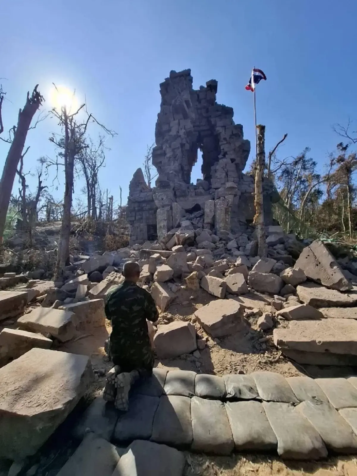 ด้วยจิตคารวะ รองแม่ทัพภาคที่ 2 รำลึก 2 วีรบุรุษ เปิดภาพบาดลึกถึงใจ