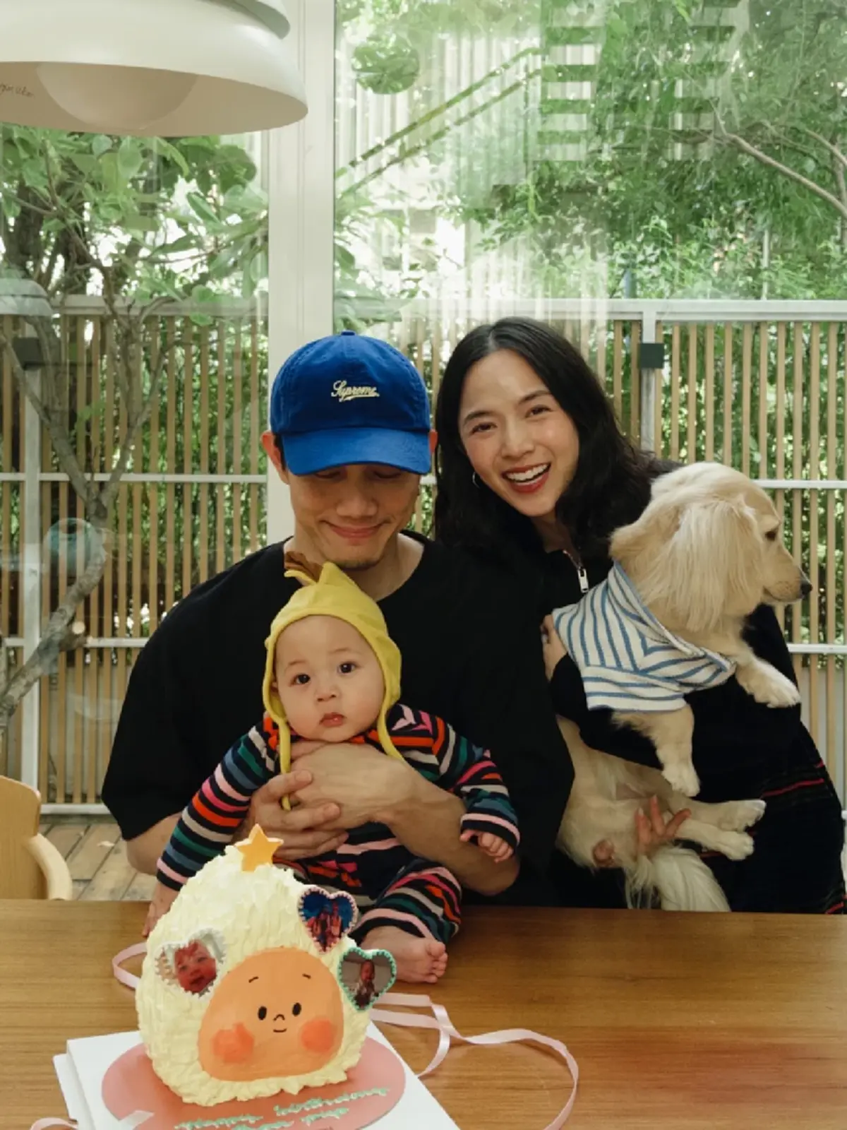 แฟนคลับให้ของขวัญ “ปั๊บ โปเตโต้” บนเวที เป็นของใหญ่ถูกใจคุณพ่อ