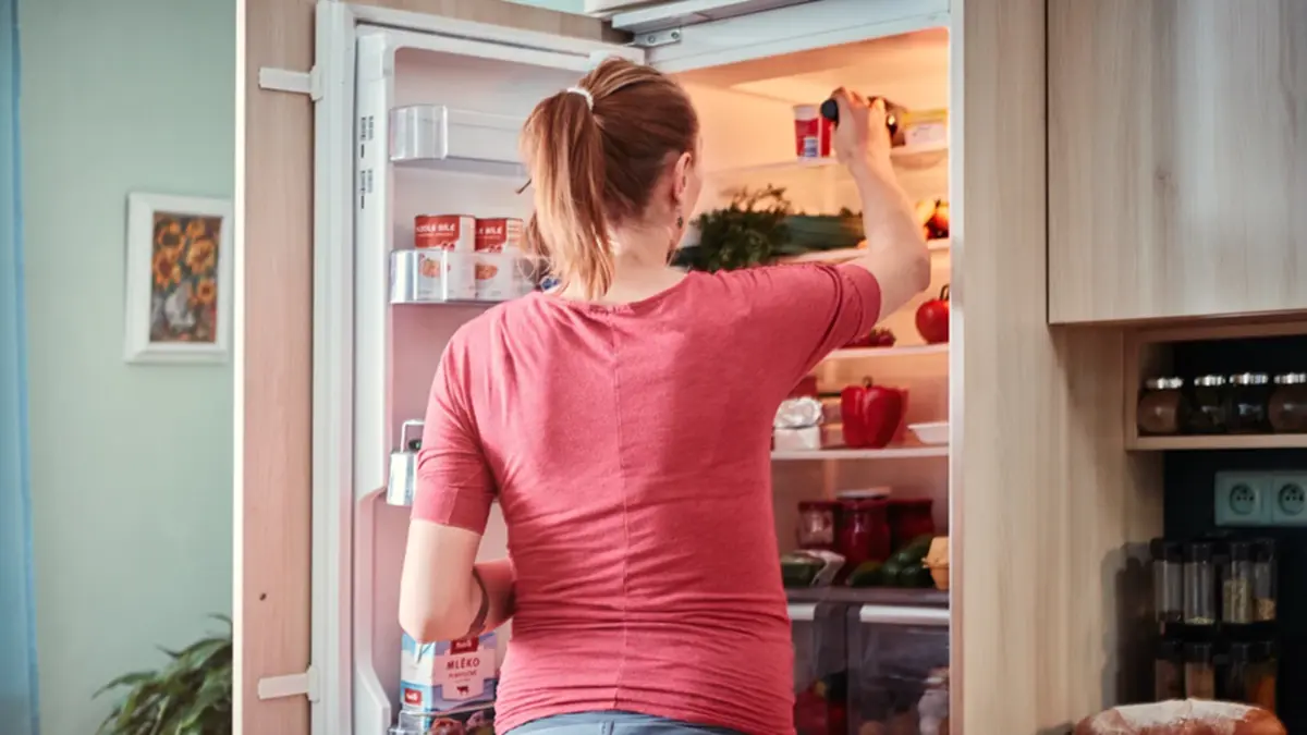  ตู้เย็นเริ่มส่งเสียงแปลก  5 จุดเสี่ยงที่ต้องเช็กก่อนเครื่องพัง