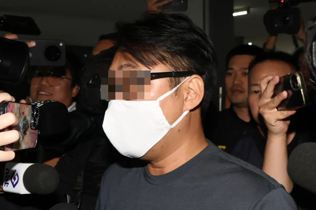 นาทีคุมตัว ผู้สมัคร"สส.พรรคประชาชน" เจ้าตัว กล่าวสั้นๆ