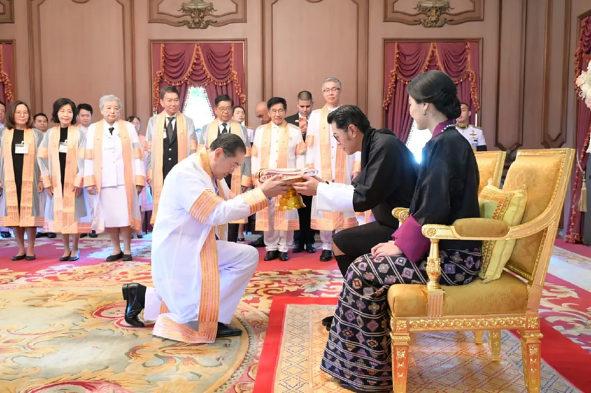 จุฬาฯ ทูลเกล้าฯ ถวายปริญญาดุษฎีบัณฑิตฯ แด่กษัตริย์–ราชินีภูฏาน