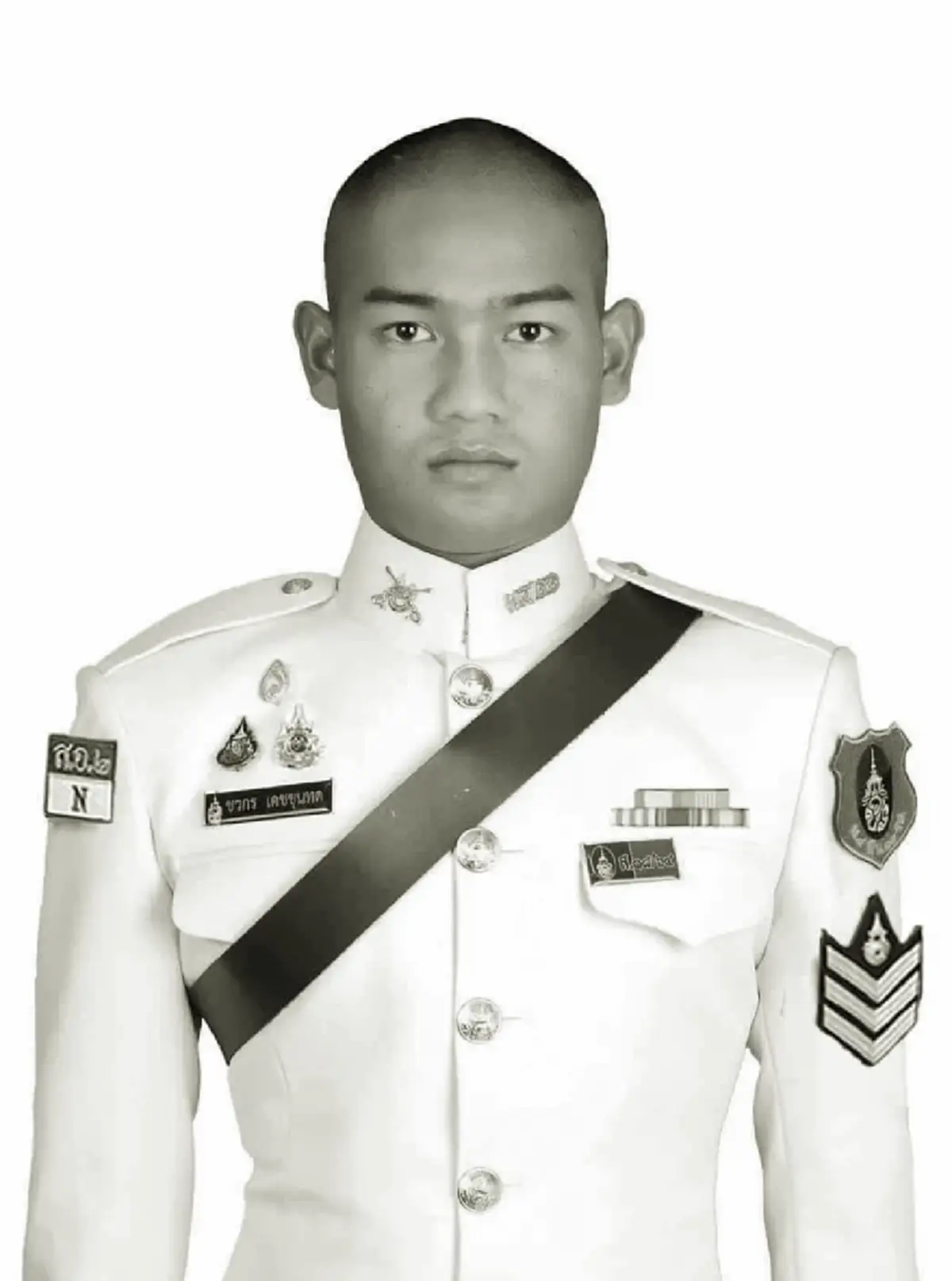 สดุดีทหารกล้า "ส.อ.ชวกร เดชขุนทด" ถูกโดรนทิ้งบอมบ์ของกัมพูชา