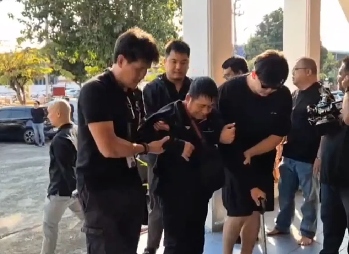 เศร้านาที พ่อของ นัท ณัฐวุฒิ รีบมาหาลูกชาย แม้ร่างกายไม่อำนวย