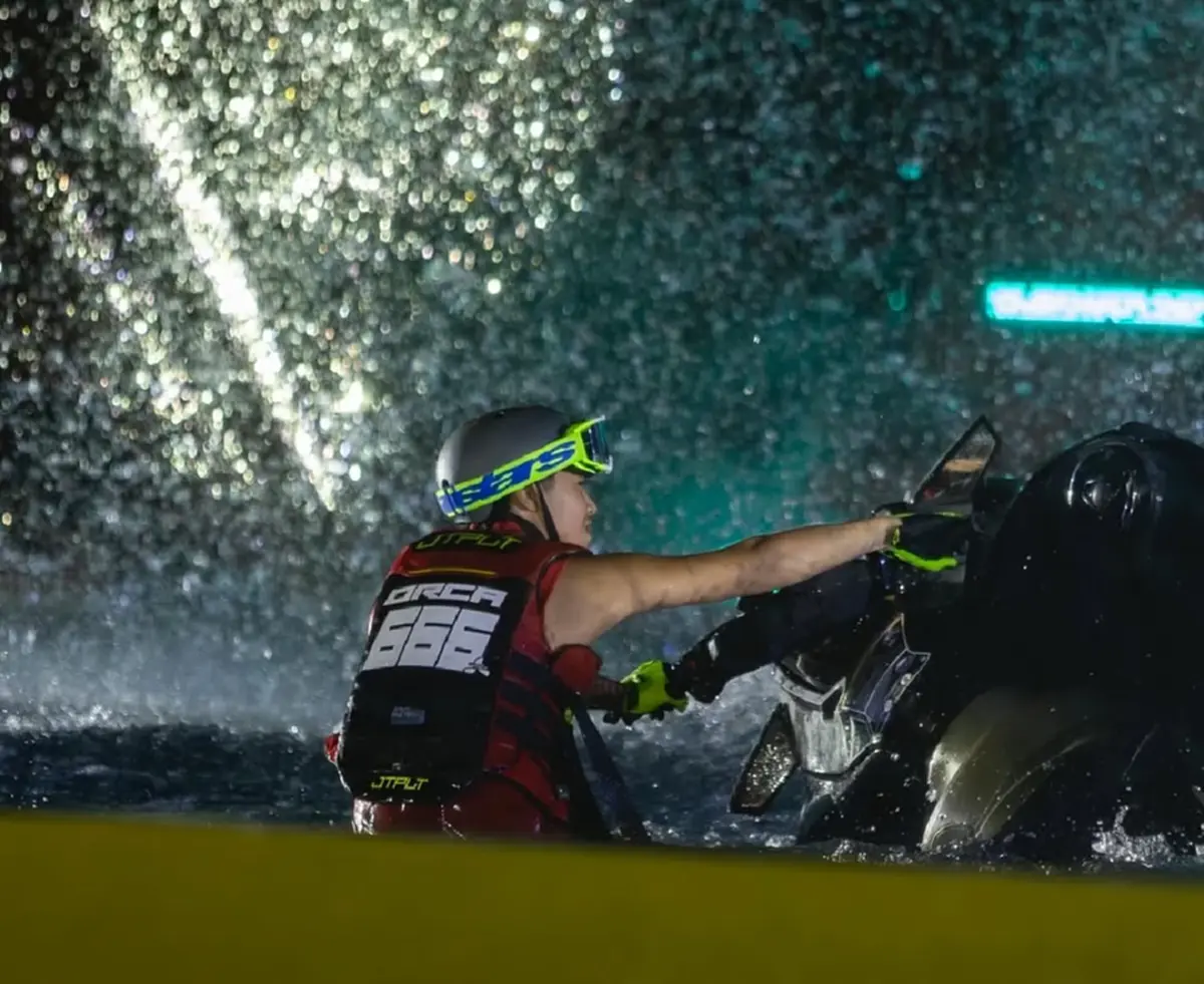 สุดภูมิใจ  ลูกชาย “เปิ้ล นาคร” โชว์เจ็ตสกีกลางพิธีเปิดซีเกมส์