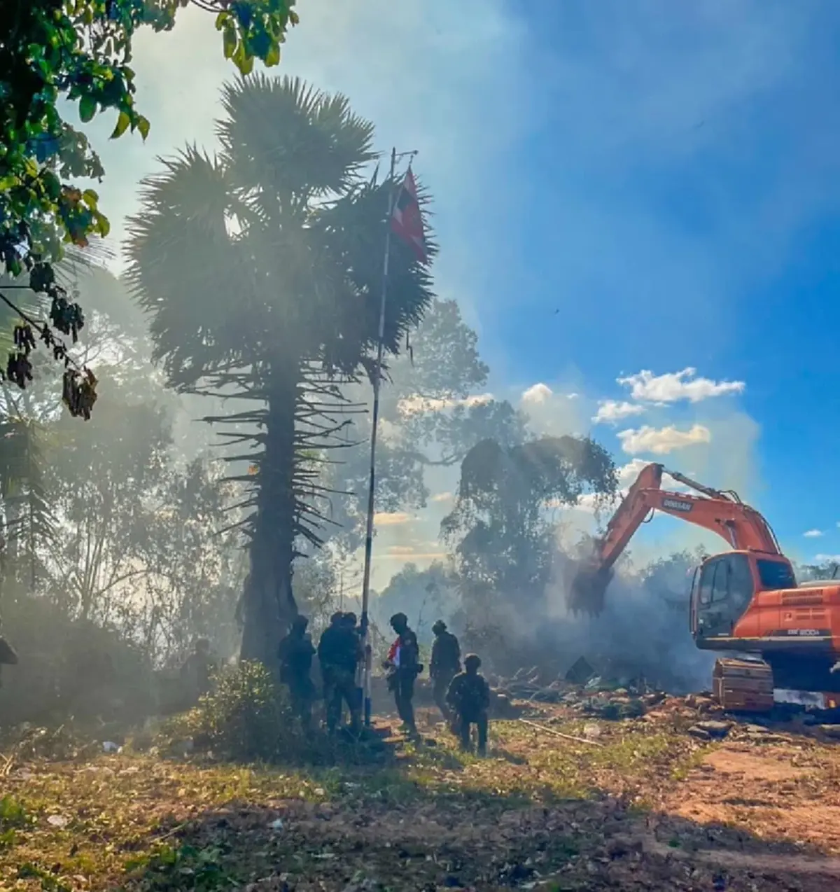 ผบ.ฉก.นย.ตราด ยันยึดคืนพื้นที่ "บ้านสามหลัง" บริเวณจังหวัดตราดได้เบ็ดเสร็จ