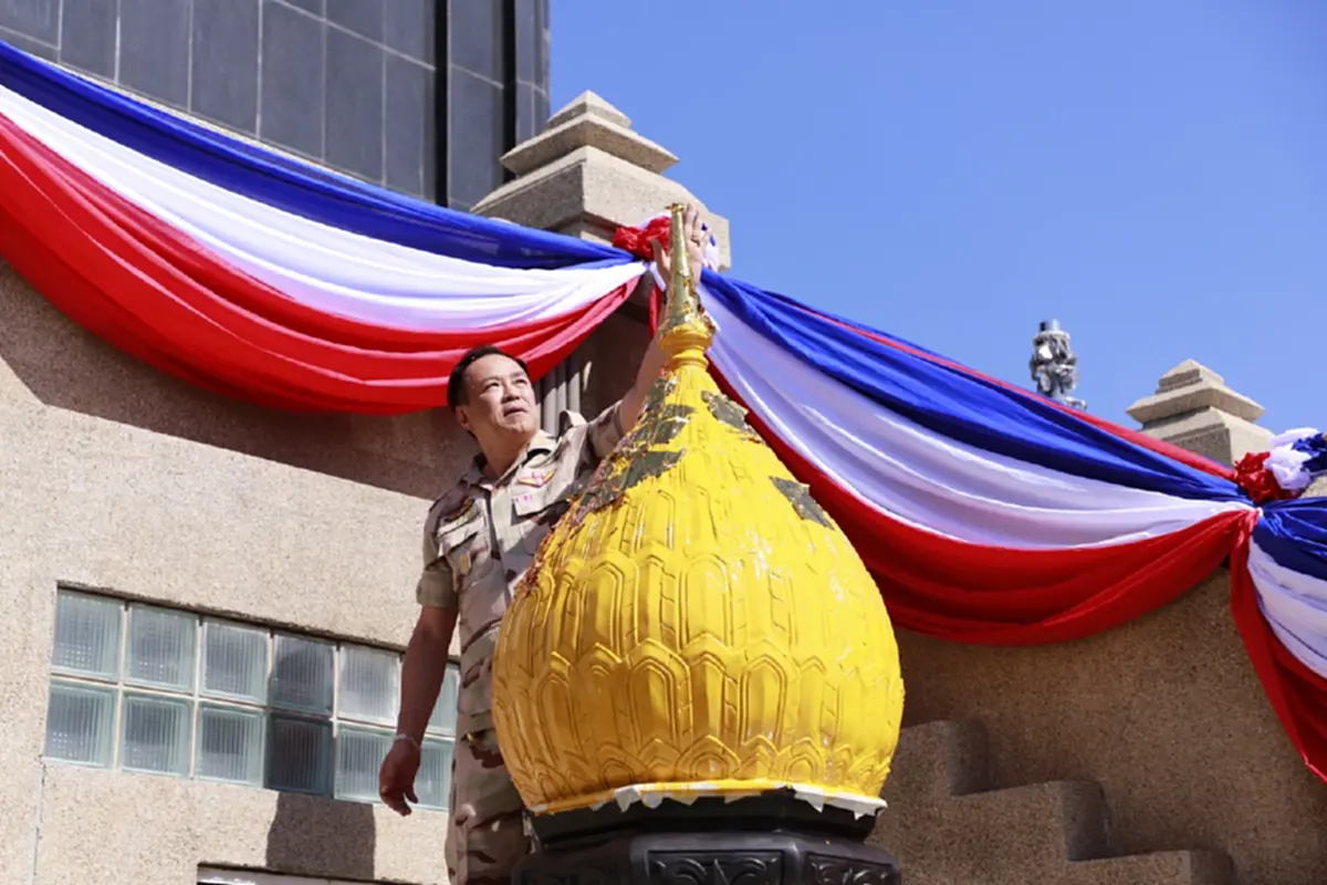 สะดุดตา "อนุทิน" ปิดทองฐานฉัตร ตรงเบอร์ปาร์ตี้ลิสต์ ภูมิใจไทย
