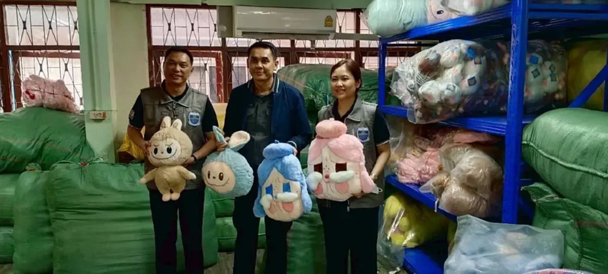 DSI บุกค้นโกดังย่านจักรวรรดิ ยึดของเล่นละเมิดลิขสิทธิ์