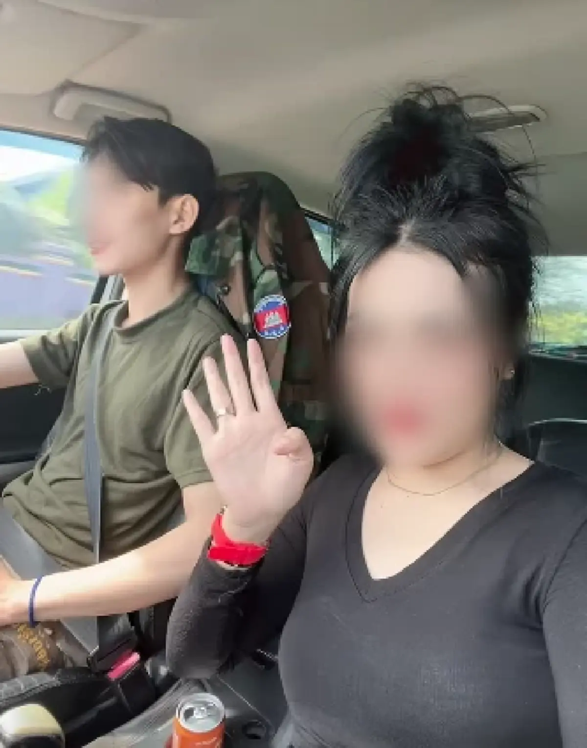 อย่างนี้ก็ได้ ทหารกัมพูชา พกเมียมาอยู่แนวหน้า พร้อมประกาศข่าวดี