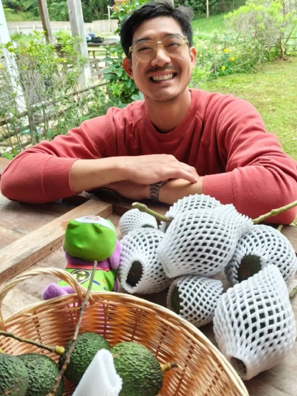 “เวียร์ ศุกลวัฒน์” อวดผลผลิตบ้านสวน ปลูกผักผลไม้ลูกดก น่าทานสุดๆ