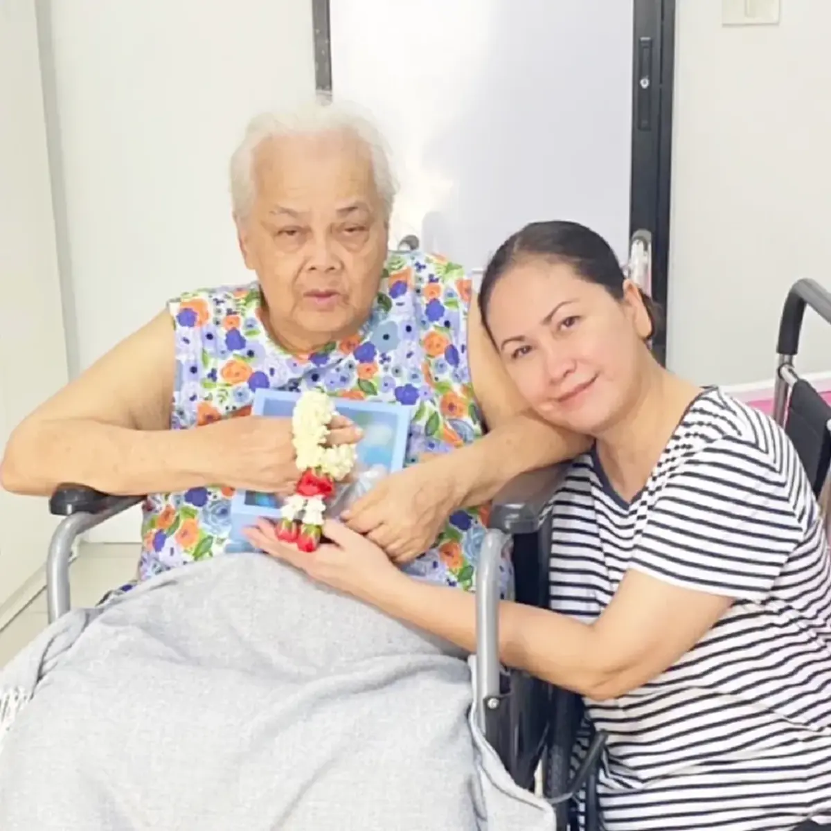 เจี๊ยบ ปวีณา โพสต์ร่ำลา “แม่สู้มาอย่างแข็งแกร่งที่สุดแล้ว” 