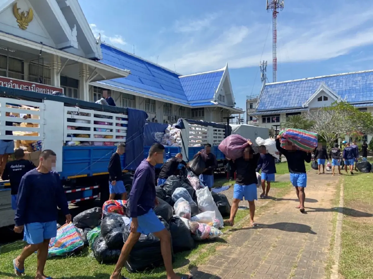 ราชทัณฑ์เปิดศูนย์ช่วยภาคใต้ นำผู้ต้องขังจิตอาสาลงพื้นที่