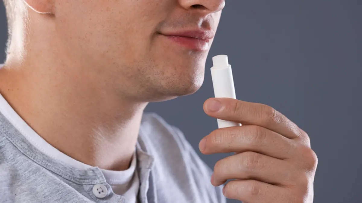  ทาผิดมาตลอด! ไวรัลเกาหลีเฉลย วิธีทาลิปมันที่ถูกต้อง ทำปากแห้ง