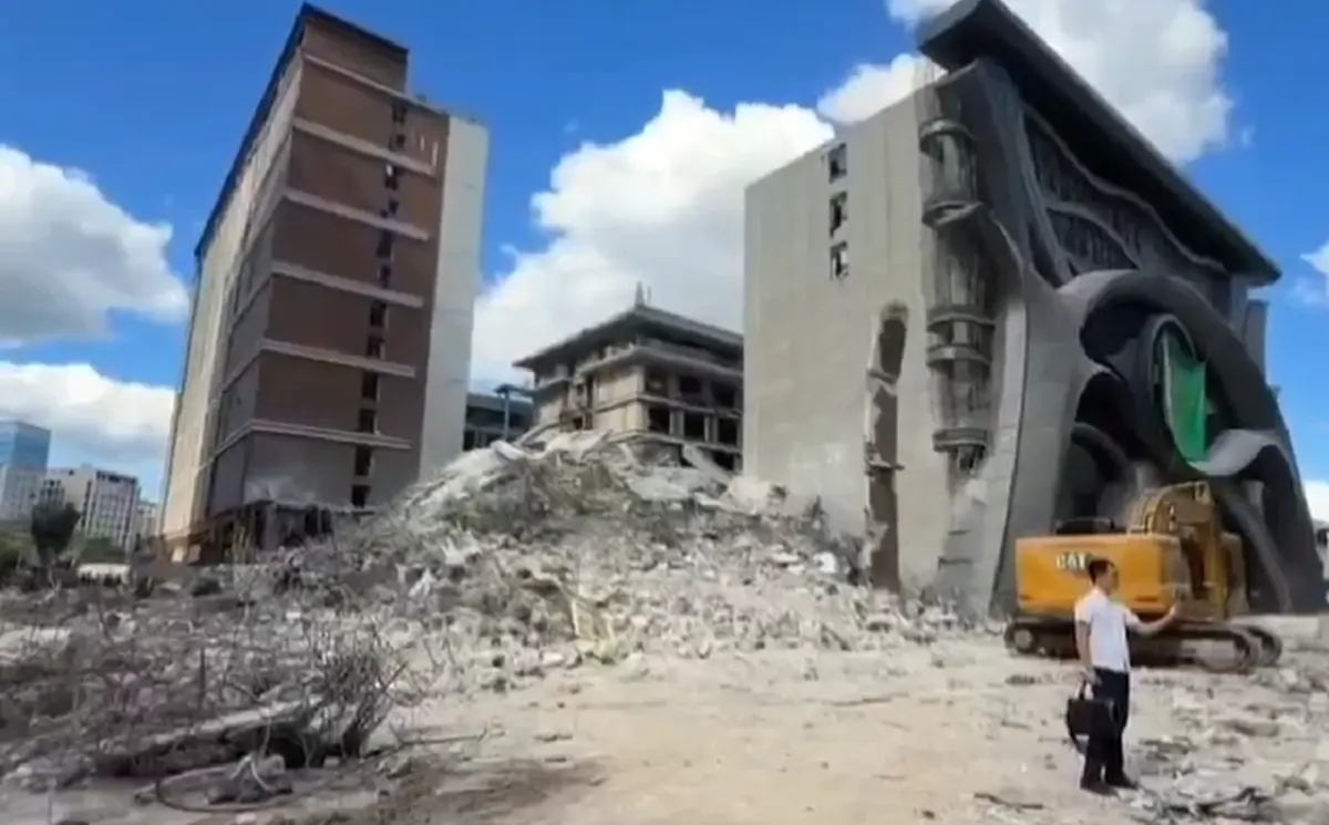 อวสาน KK Park - ชเวโก๊กโก่ ทลายรังสแกมเมอร์ ตึกหรูสู่ซากปรักหักพัง