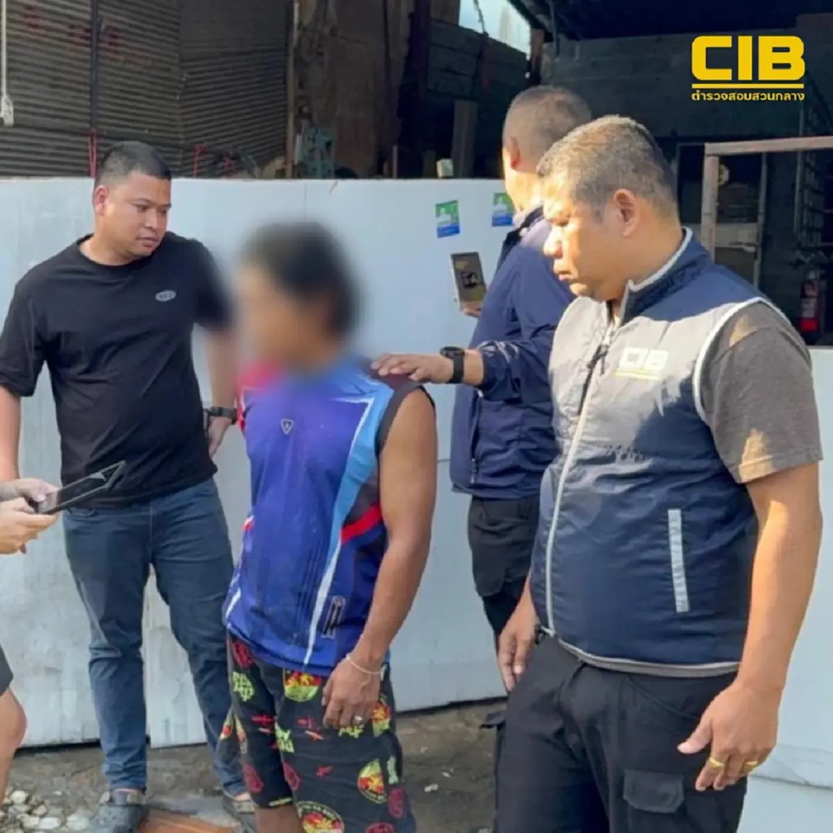 รวบยกแก๊ง “ลักเบียร์น้ำท่วมหาดใหญ่” หลังพบคลิปว่อนทั่วโซเชียล