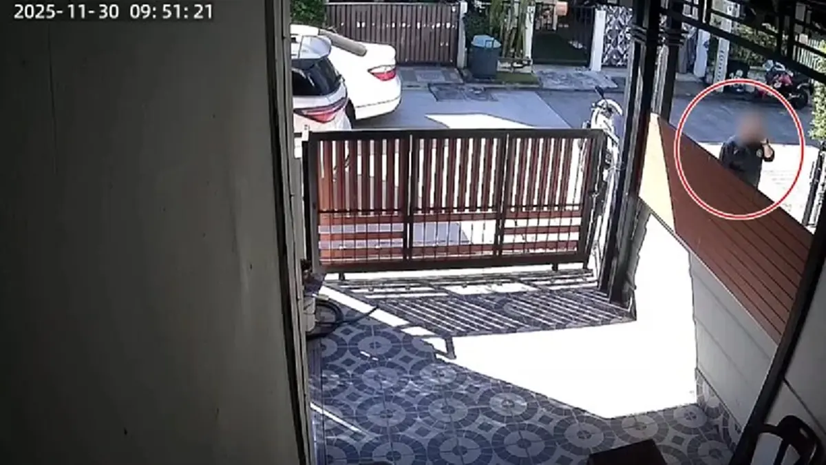 เปิดวงจรปิด ชายคล้ายกู้ภัย โทรคุยหน้าบ้าน "นัทปง" ต่อรองไปมา