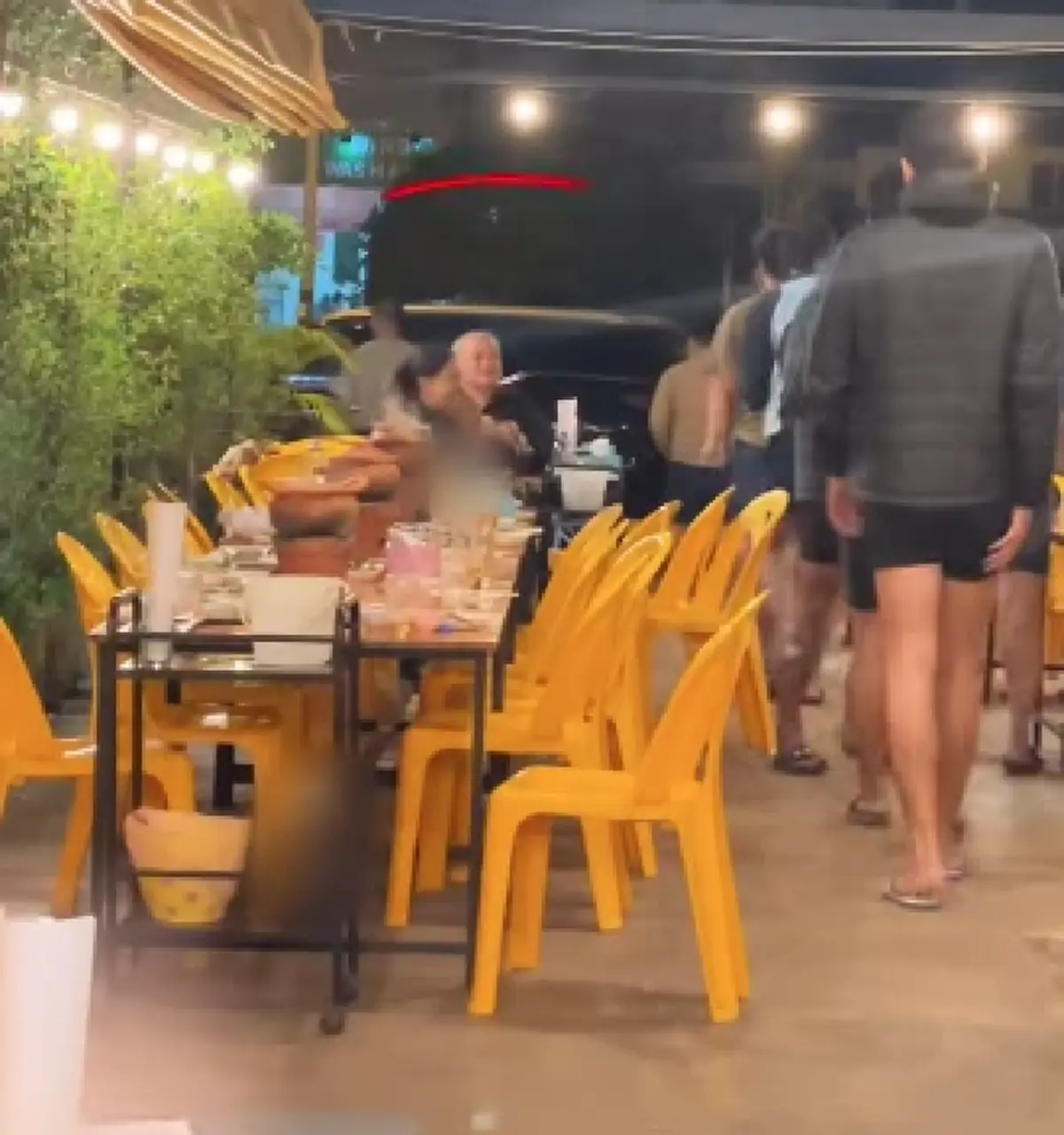 เจ้าของร้านซึ้ง คำพูดคุณหมอ หลังเห็น กลุ่มทหาร 20 นาย มานั่งทานข้าว