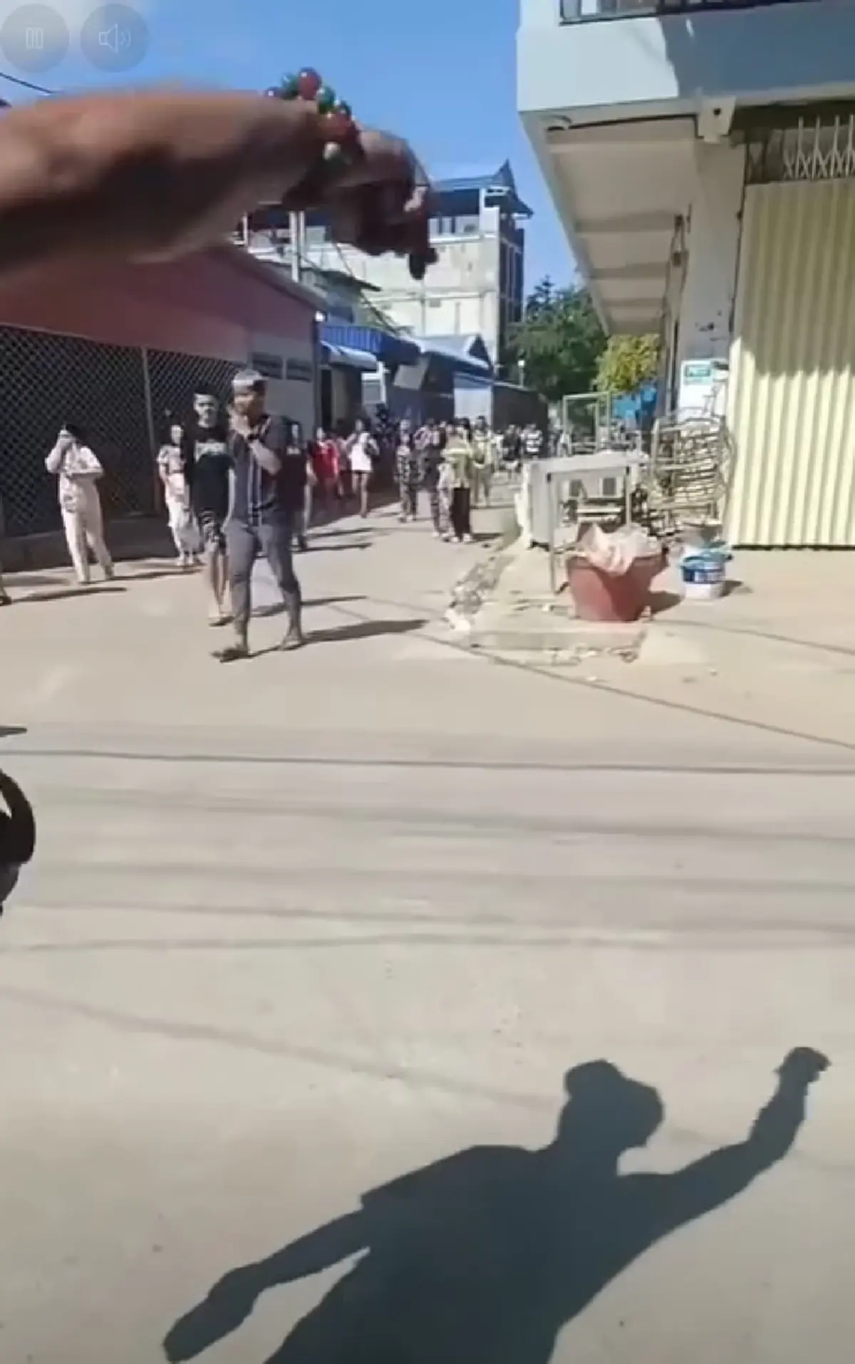 แก๊งสแกมเมอร์ปอยเปตหนีวุ่น ทหารเขมรยึดตึกปชช.เป็นฐาน โจมตีไทย