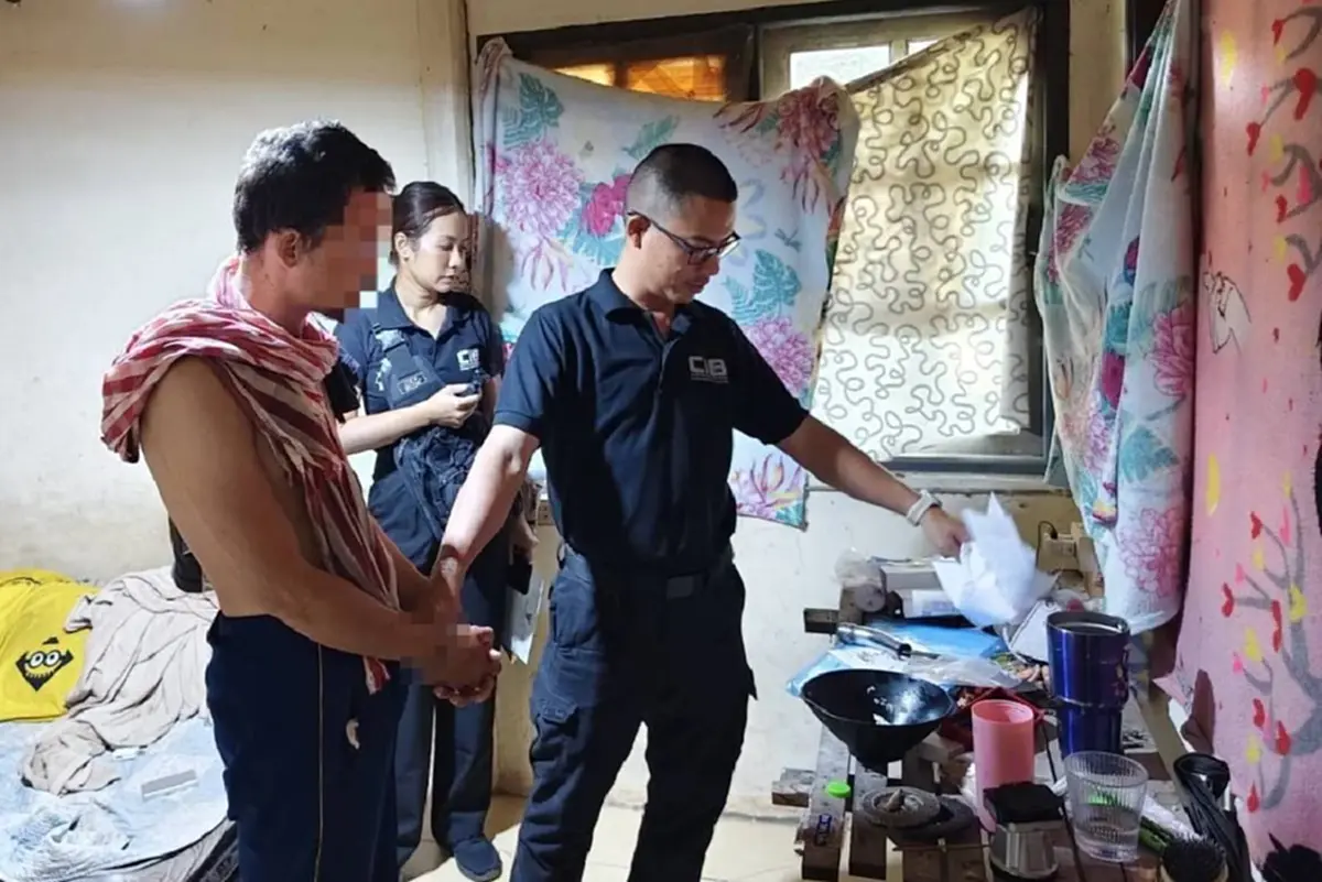 บุกรวบ อดีตนายแบบลูกครึ่ง สารภาพสิ้นชีวิตพังเพราะยา