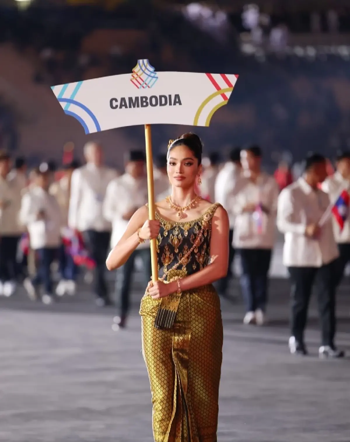 วาเนสซ่าออกโรงชี้แจง หลังถือป้ายกัมพูชาในซีเกมส์ 2025