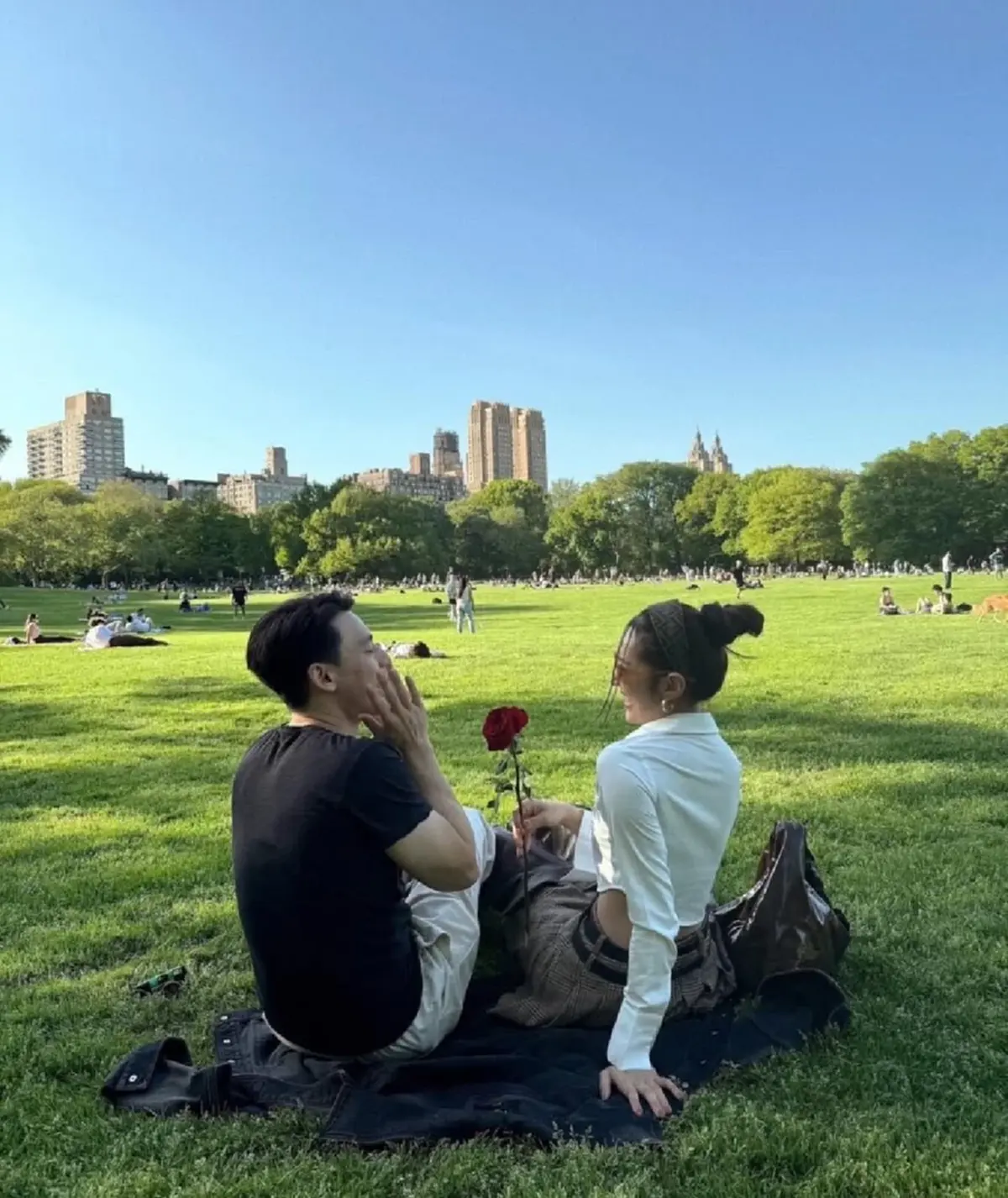 เบลล่า ตอบสถานะความสัมพันธ์ วิล ชวิณ หลังแฟนหนุ่มโพสต์เพลงเศร้า