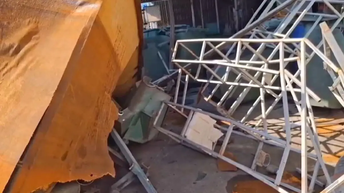 บึ้มกลางตลาดสดย่านทุ่งครุ เสียงดังสนั่น คนงานเจ็บสาหัส 