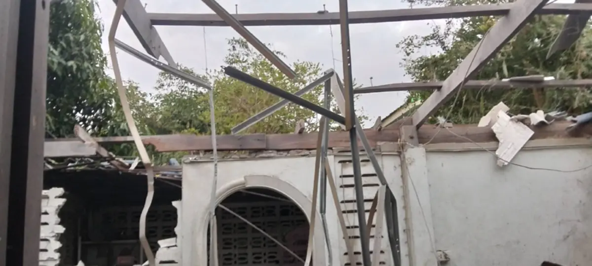 เปิดภาพความเสียหายฝั่งไทย กัมพูชา ละเมิดอธิปไตย ยิงกระสุนตกใส่