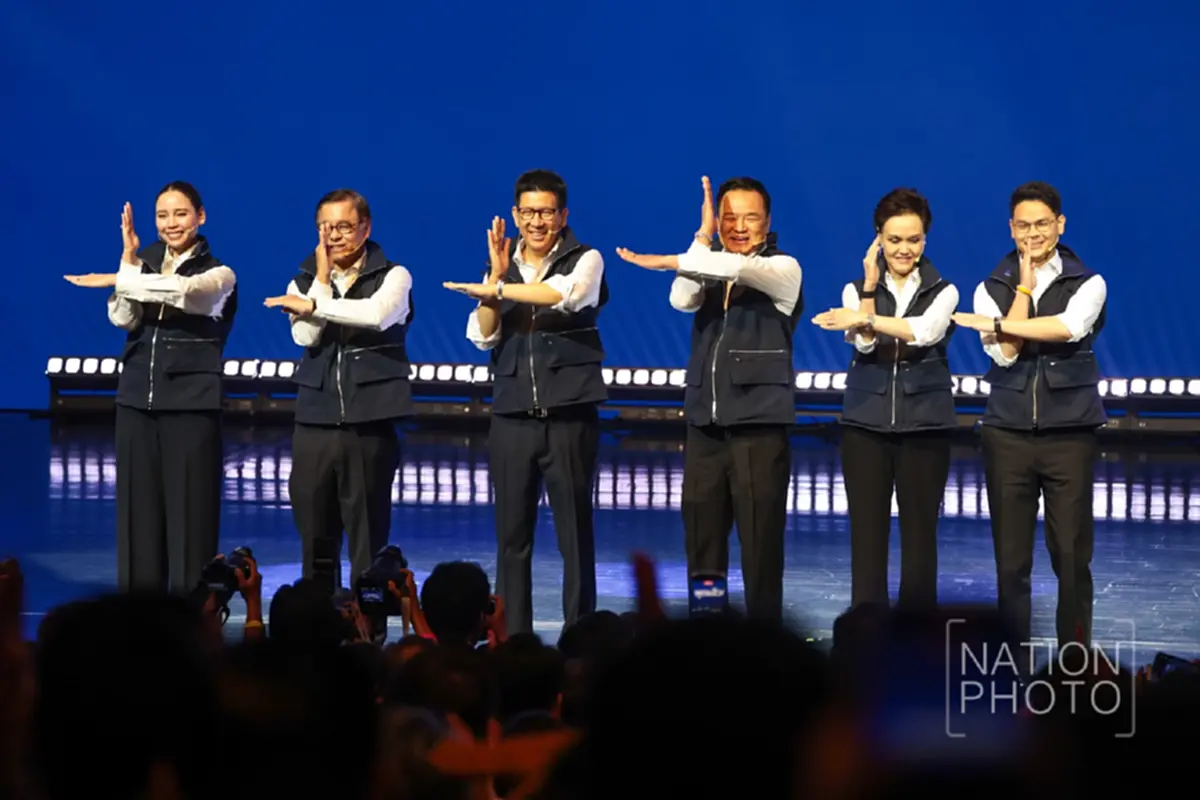 อนุทิน ชูนโยบายรั้วของชาติ รับทหารอาสา 1 แสนอัตรา เงินเดือน 12,000