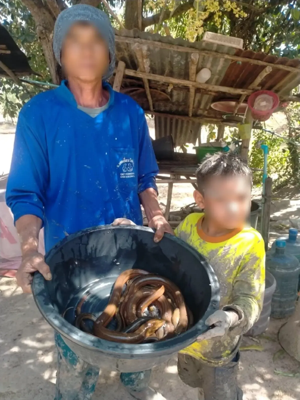 ลูกสาวสุดช้ำ พ่อถูกทำร้ายดับ คนก่อเหตุโพสต์เย้ย อวดไม่ติดคุก