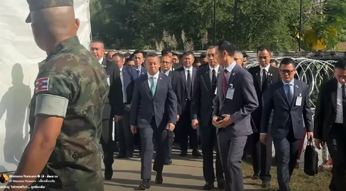 มาแล้ว เตีย เซ็ยฮา นำทีมชุดใหญ่ข้ามแดนประชุม GBC เจรจาหยุดยิง