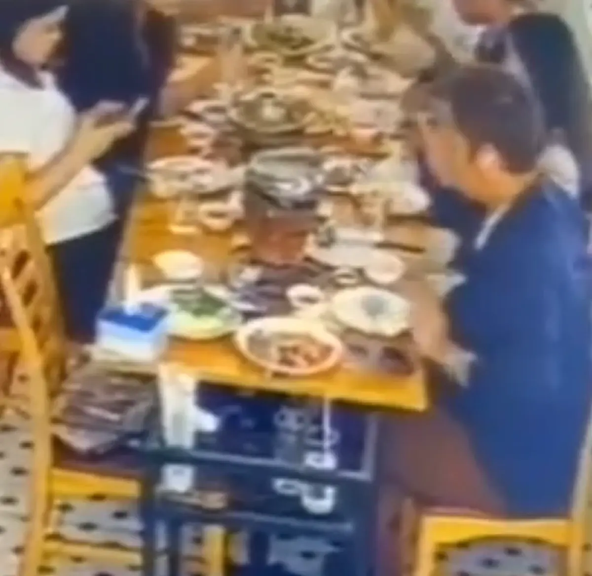 ส้มตำร้านดัง หม้อไฟคว่ำใส่ลูกค้าเจ็บหนัก คำตอบร้านยิ่งเจ็บใจ