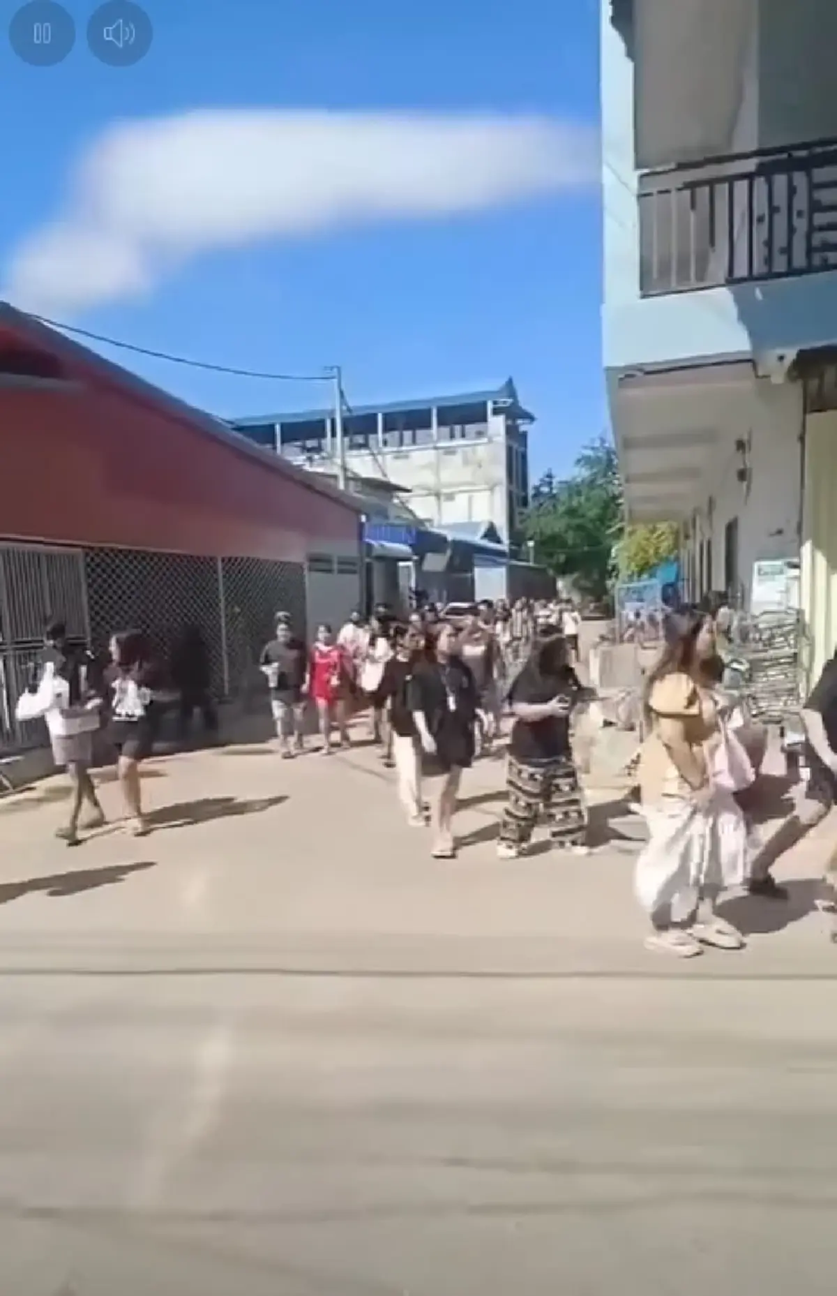 แก๊งสแกมเมอร์ปอยเปตหนีวุ่น ทหารเขมรยึดตึกปชช.เป็นฐาน โจมตีไทย