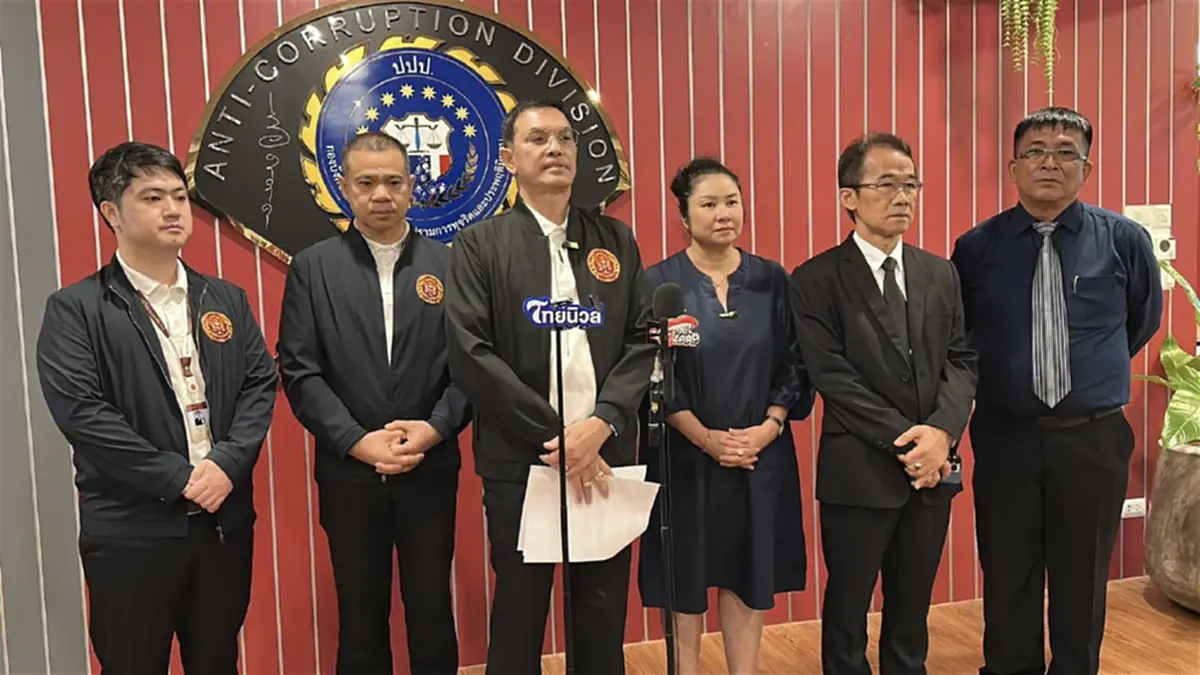 ทนายอนันต์ชัย ร้องเอาผิด พระวัดดังปทุมฯ พร้อมพวก ปมยักยอกเงินวัด