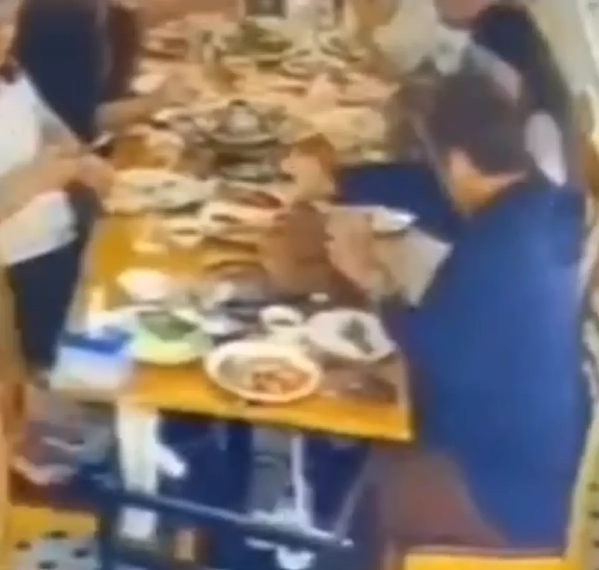 ส้มตำร้านดัง หม้อไฟคว่ำใส่ลูกค้าเจ็บหนัก คำตอบร้านยิ่งเจ็บใจ