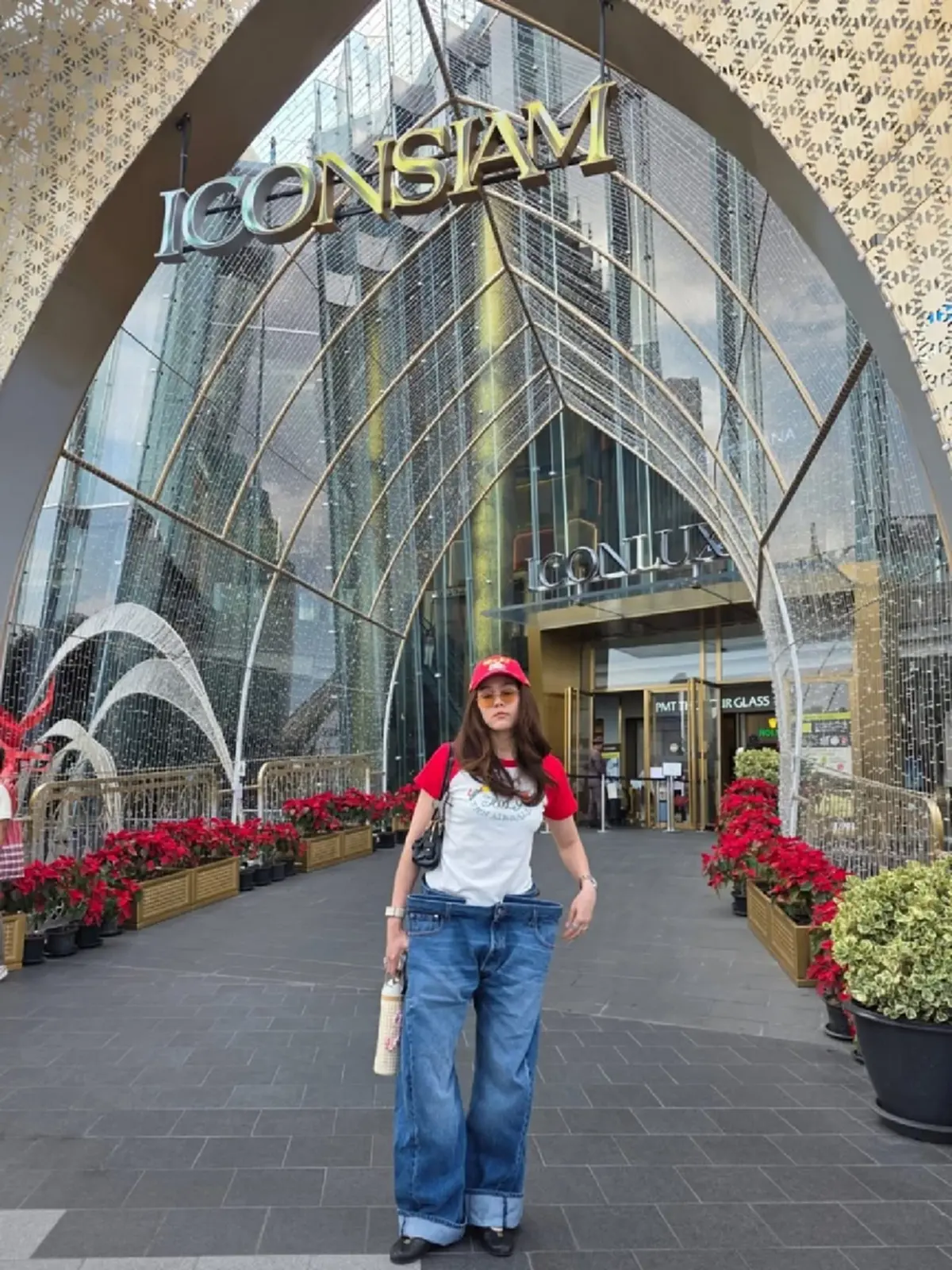 แม่ก็คือแม่! “ชมพู่ อารยา” พิสูจน์ความเป็นแฟชั่นนิสต้า  