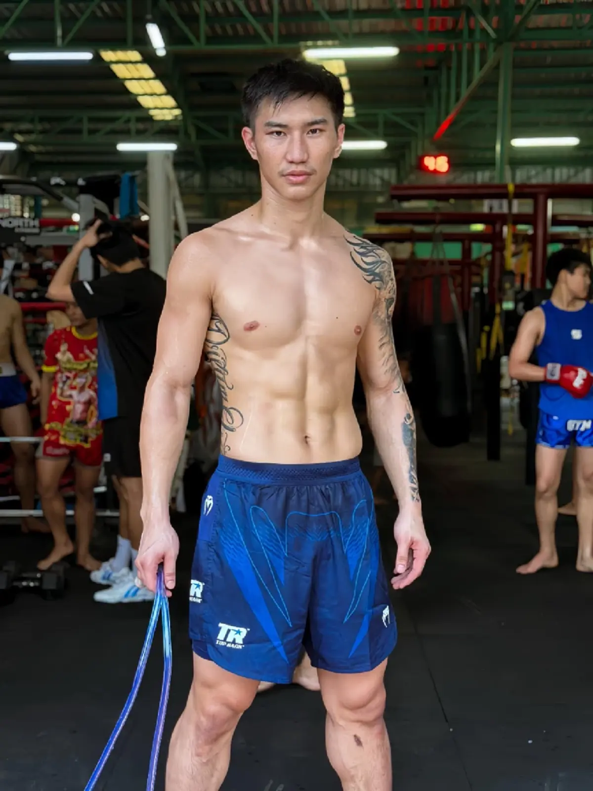 นาทีโดนเตะขา"เสี่ยแขก พีเคแสนชัย"เผยคำพูด "ตะวันฉาย" บนเวที