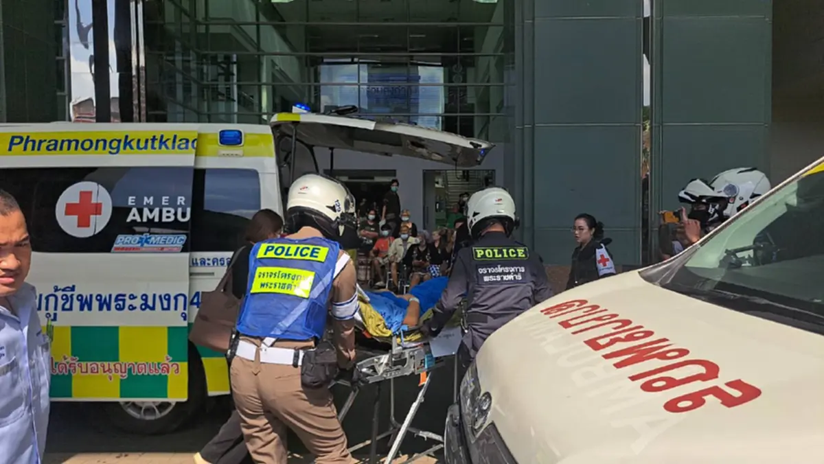 ตำรวจจราจรเปิดทางด่วน นำทหารบาดเจ็บส่งรพ.พระมงกุฏเกล้า